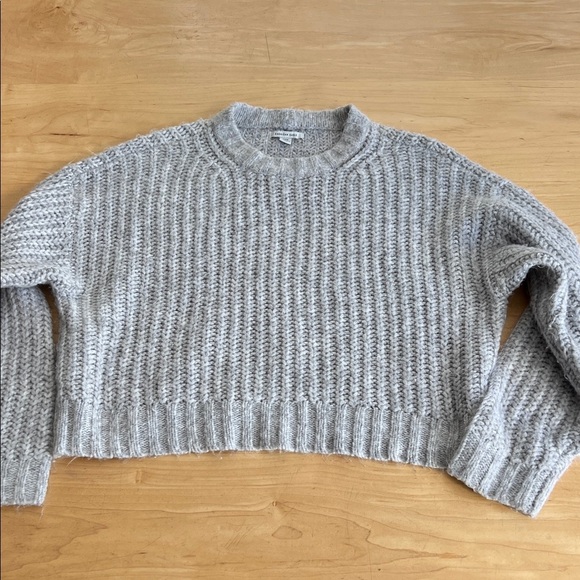 American Eagle Outfitters Sweaters - American Eagle Outfitters Light Gray Crew Neck Sweater